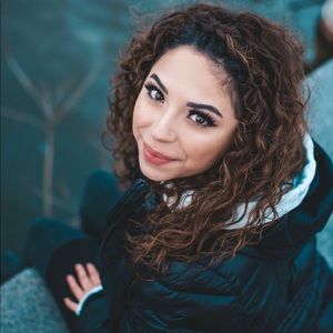 Meet your Posher, Erica